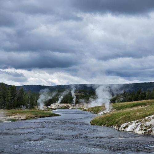 Yellowstone - j1